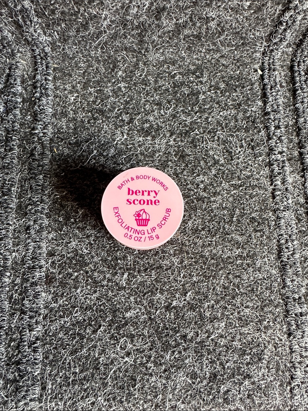 Bath & Body Works Berry Scone Exfoliating Lip Scrub